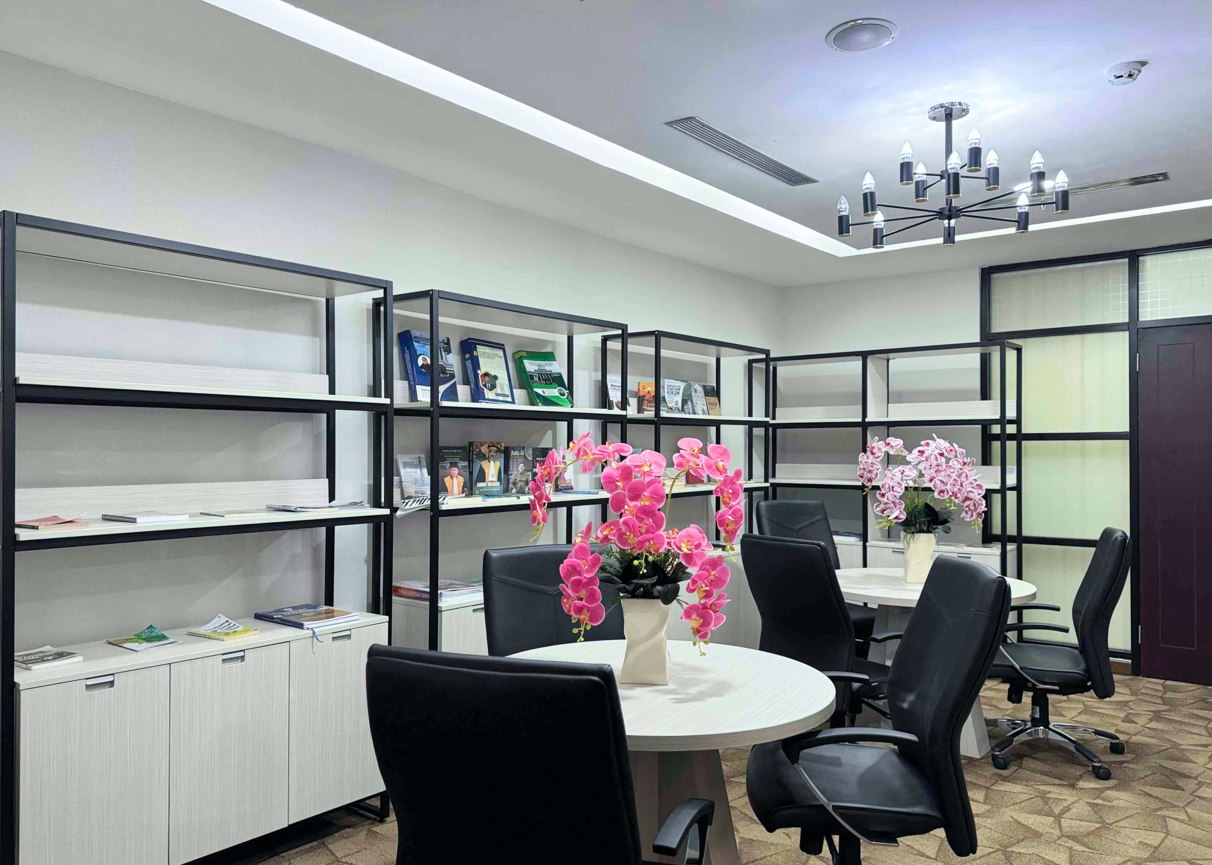 Fasilitas Ruang Perpustakaan 3